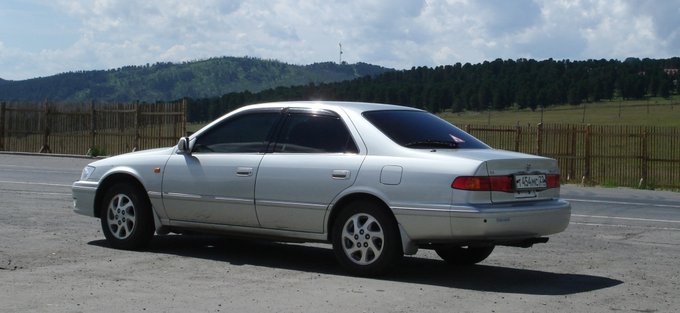 Toyota Camry 2000